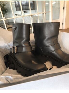 Prada Authentic Black Leather motorcycle Boots with Buckle (Good condition)